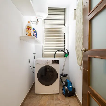 Family Tomas Miller لاس بالماس دي غران كاناريا