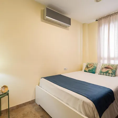 Family Tomas Miller * لاس بالماس دي غران كاناريا